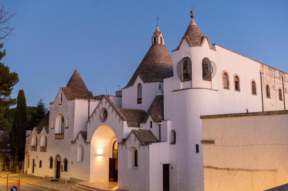 Dea Luxury Casa Vacanze- Zona Chiesa A Trullo - Alberobello Extérieur photo