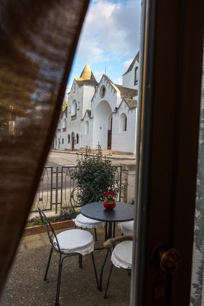 Dea Luxury Casa Vacanze- Zona Chiesa A Trullo - Alberobello Extérieur photo